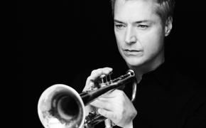 Американский трубач Крис Ботти отменил свои концерты в России