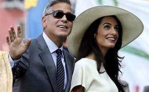 Джордж Клуни никак не закончит праздновать свадьбу (ФОТО)