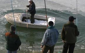 МЧС готовит тысячи спасателей к сезону зимней рыбалки