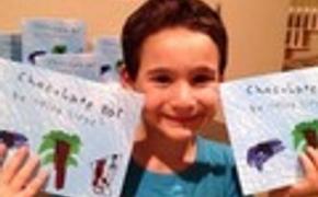 В США мальчик, продав написанную им книгу, собрал почти $1млн для больного друга