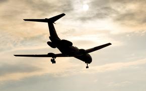 Самолет вернулся в Иркутск из-за кровотечения у беременной