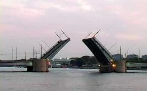 Петербуржцы вновь ощущают запах гари