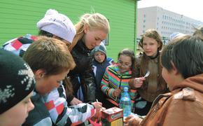 Помощь беженцам  и малоимущим