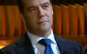 Медведев: Все соцобязательства государства будут выполнены