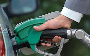 Стоимость бензина в США упала до минимума за последние пять лет
