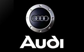 В Сети появились первые официальные фотографии Audi R8
