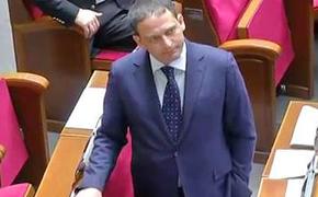 Депутаты Рады опубликовали видео о странном поведении своего коллеги