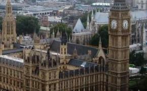 Великобритания внимательно следит за событиями на Украине, заявил МИД страны