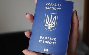 Украинские биометрические загранпаспорта прельстили тысячи крымчан