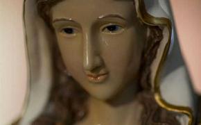 В Малайзии заплакала статуэтка Девы Марии