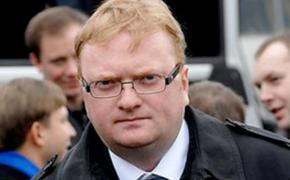 Полиция не пустила Милонова к геям на Первомай