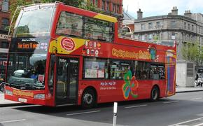 В Барселоне туристы угнали экскурсионный автобус