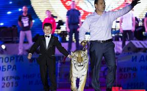 Маленького керченского спортсмена стадион приветствовал стоя