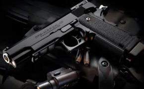 В Петербурге пьяный прибалт открыл стрельбу из травмата