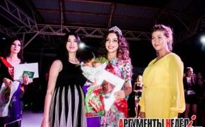 Главная корона «Мисс Бикини Крым – Россия 2015» досталась финалистке из Курска
