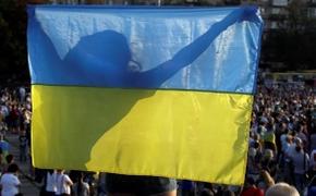 В Симферополе задержали активистов за фото с украинским флагом