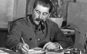 Крымские коммунисты просят Аксенова вернуть Сталина