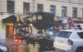 Карету эвакуировали в центре Петербурга