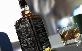 Права на алкоголь вновь ограничат