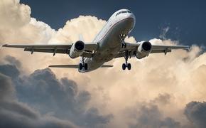 В Коми самолет случайно закатился в сугроб