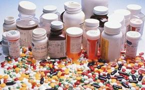 В Петербурге полицейский с соседом по коммуналке ограбили аптеку