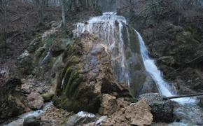 В Крыму из-за резкой оттепели рухнул уникальный водопад