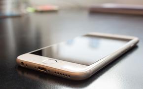 Стала известна цена нового "бюджетного" iPhone 5se в российских магазинах
