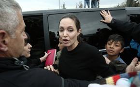Анджелина Джоли вновь напугала поклонников своим видом