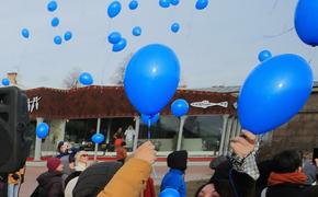 Фасады домов в центре Москвы в субботу подсветят синим