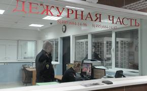 Из гаража в Санкт-Петербурге угнали снегоуборочную машину