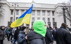 Тысячи украинских националистов митингуют у здания Рады