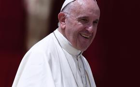 Папа Римский наградил трех голливудских актеров (ФОТО)