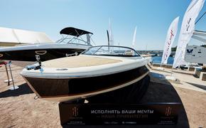 Питерцы получат в подарок эксклюзивный катер