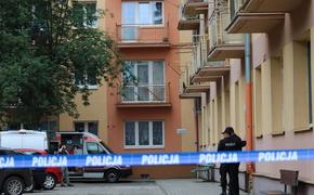 В Польше мужчина захватил заложников и угрожает взорвать дом