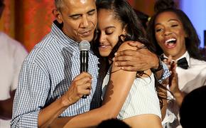 Барак Обама спел на Дне независимости для старшей дочери (ВИДЕО)