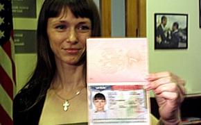 Во Владивостоке стали выдавать новые американские визы