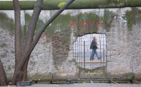 В Германии на свалке нашли фрагменты Берлинской стены
