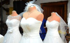 В сети появилось самое грустное объявление о продаже свадебного платья
