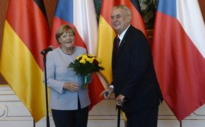 Президент Чехии: Германия позвала мигрантов в Европу – пусть за них и отвечает