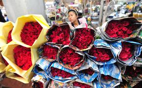 На Урале бизнесменов возмутил призыв не дарить учителям цветов