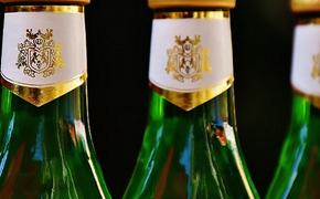 Поддельный алкоголь на 19 миллионов рублей хранился на складах в Сочи