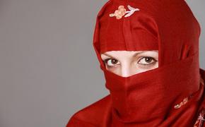 Российским спортсменкам пришлось примерить хиджаб