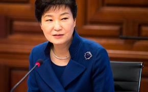 Замешанная в политическом скандале подруга президента Южной Кореи вернулась в страну