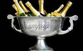 Российские эксперты начали проверку качества шампанского в магазинах