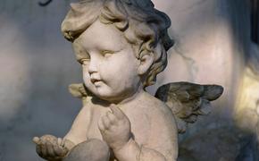 В РПЦ рассказали о трубящих ангелах в небе при вскрытии Гроба Господня