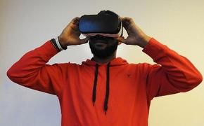 Вперед в будущее: инженер из Санкт-Петербурга создал костюм виртуальной реальности (ВИДЕО)