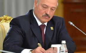 Лукашенко: Белоруссия - островок спокойствия, но порох лучше держать сухим