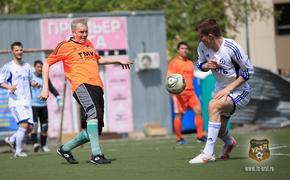 ФК &laquo;Урал&raquo; соберет команду из болельщиков