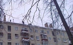О неочищенных крышах в Кирове можно сообщить он-лайн