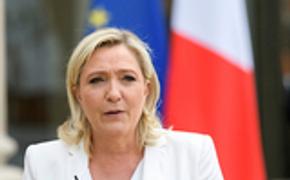 Еврокомиссар в ужасе от возможности победы Ле Пен